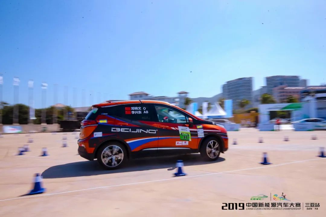 半岛官网登录入口-激烈对决即将展开，亚洲顶尖俱乐部豪强交锋的简单介绍