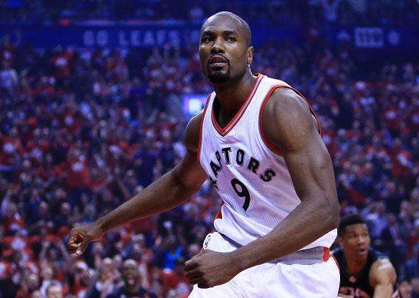 半岛体育官网入口-关于猛龙胜魔术：伊巴卡内线砍+导演绝杀的信息